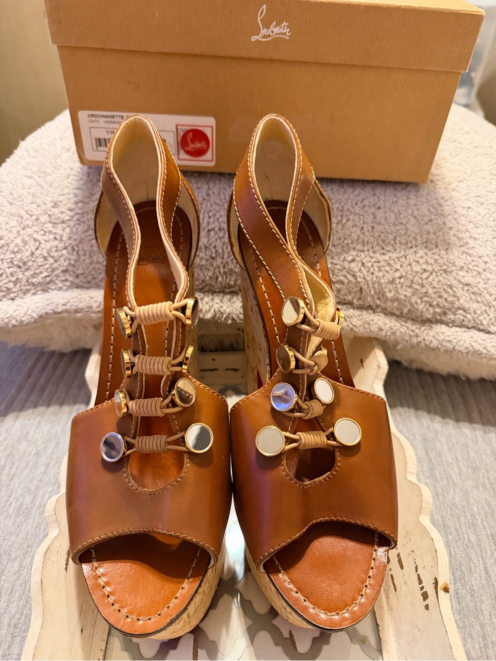 Christian Louboutin Tan Leather Platform Sandals new in box size 42